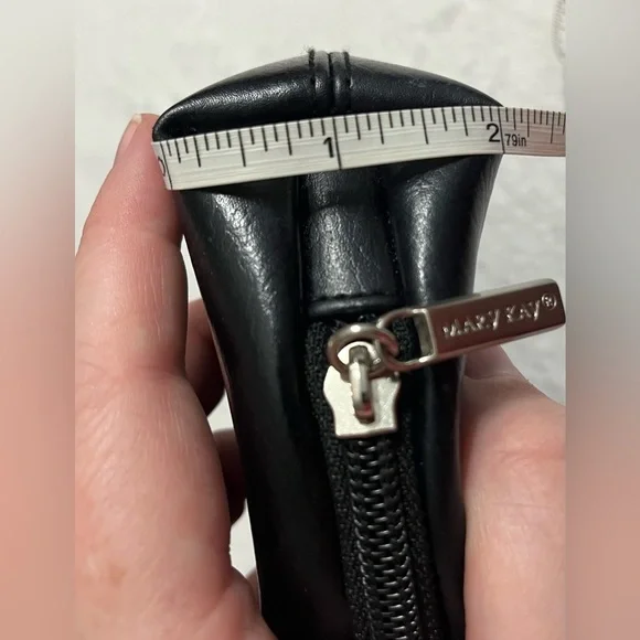 Mary Kay black/pink cosmetic make up case - Picture 2 of 6